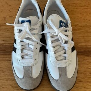 Adidas Men's White and Black Sambas